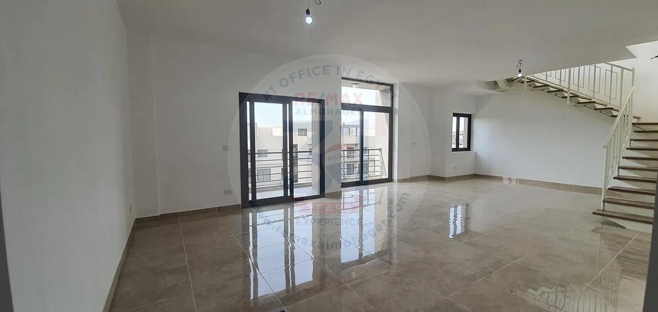 Apartment for sale in Fifth Square Compound