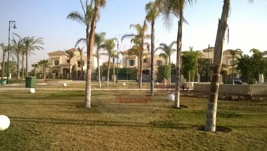 Villa for rent in Gardenia Park 2 - 6 October 450m