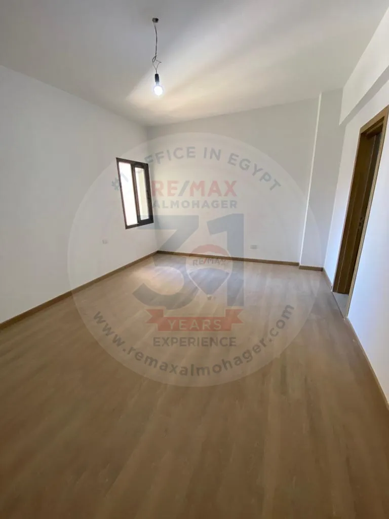 Apartment for sale in Fifth Square, New Cairo