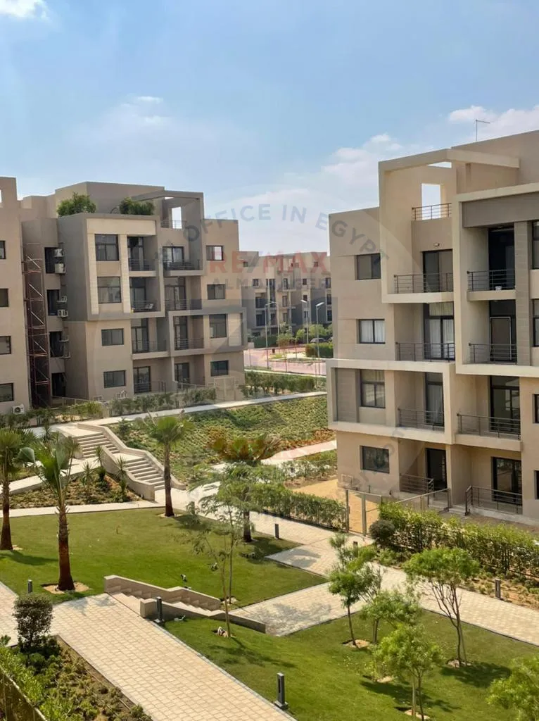 Apartment for sale in Fifth Square Compound - New Cairo
