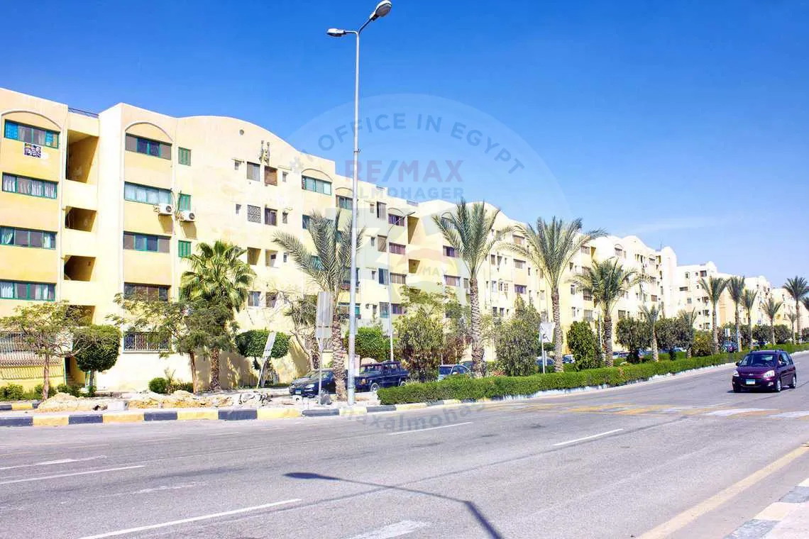 Apartment For sale in Sheikh Zayed District 11 65m