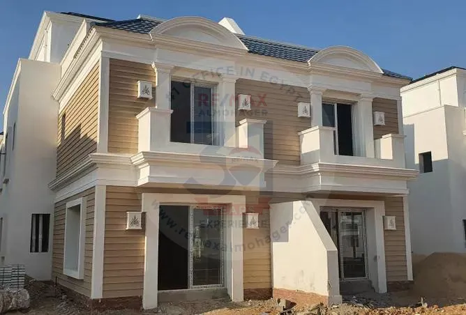 Amazing Twin house in chillout park mountain view for sale