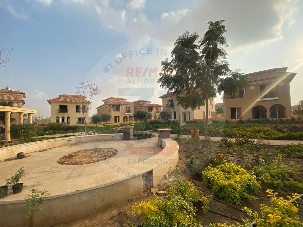 Villa for sale in Hyde Park, New Cairo,