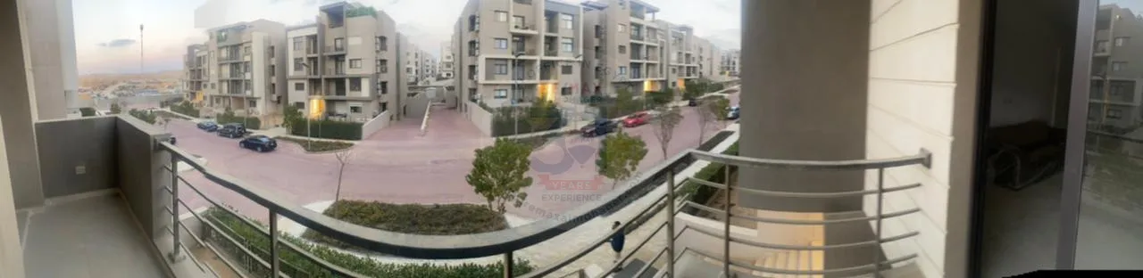 شقة للبيع فى كمبوند فيفث سكوير