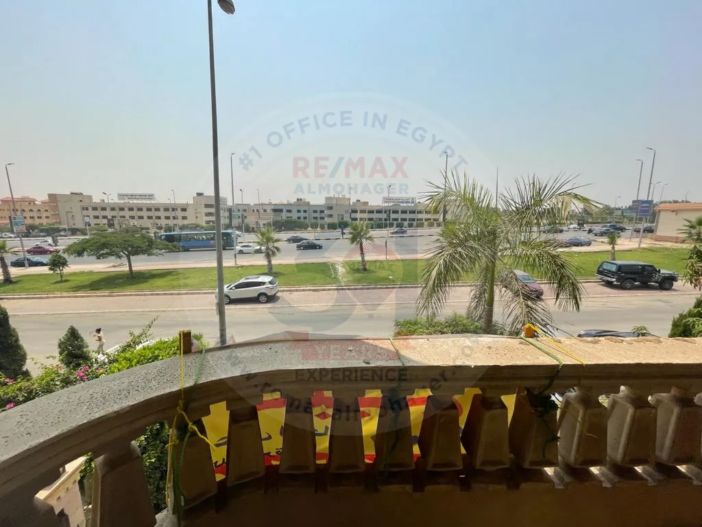 Apartment for sale in front of the Egyptian Language School 200 m