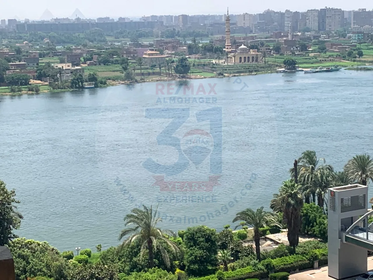 Apartment for sale directly on the Nile in Maadi