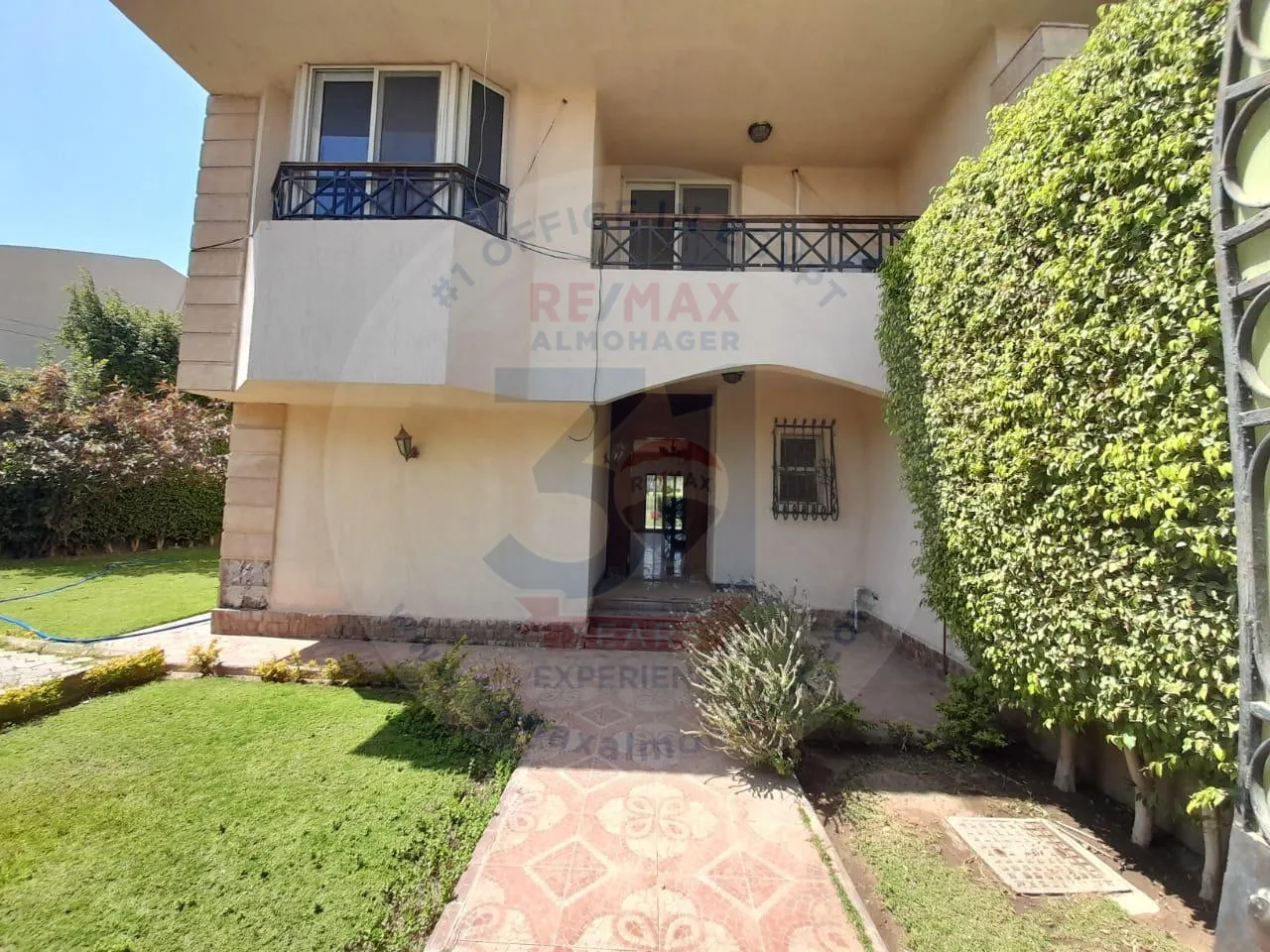 For sale Twin House in Rabwah Sheikh Zayed in a prime location - land area 542 meters