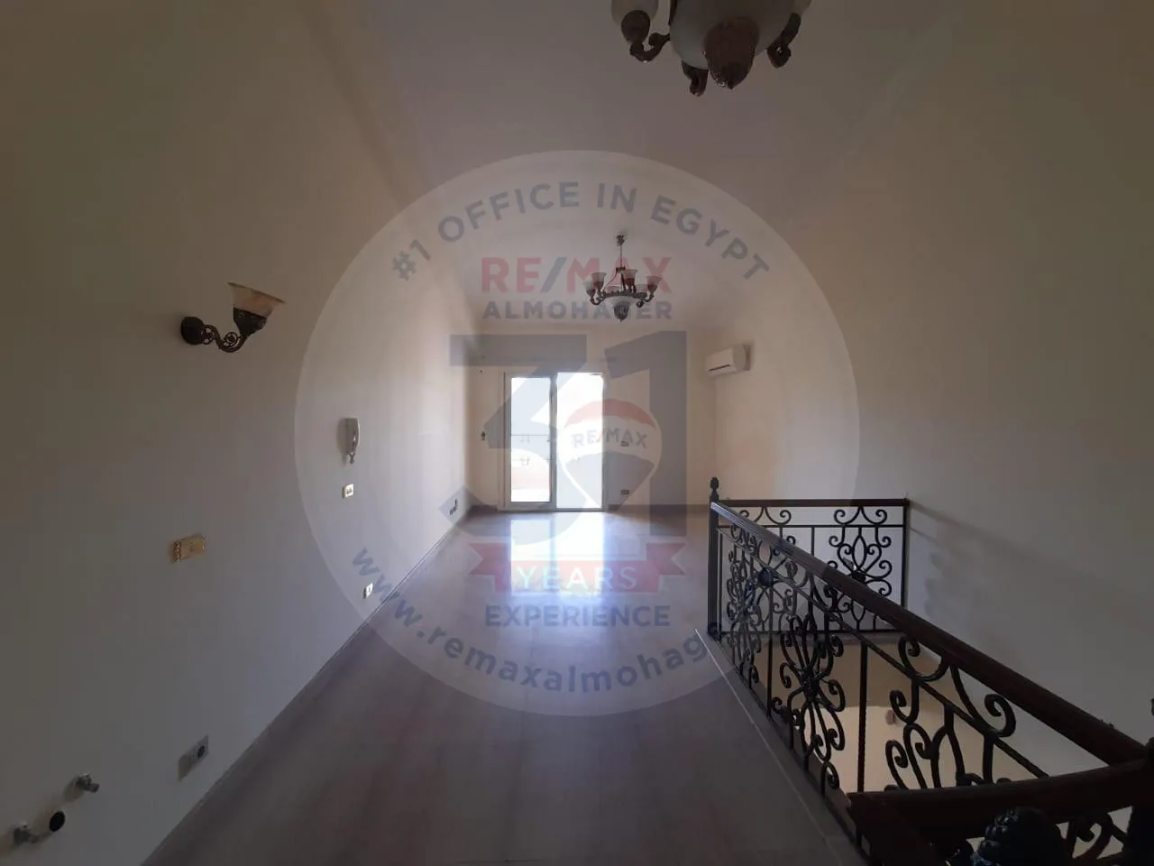 للبيع توين هاوس بالربوه الشيخ زايد بموقع متميز - مساحة الارض 542 متر