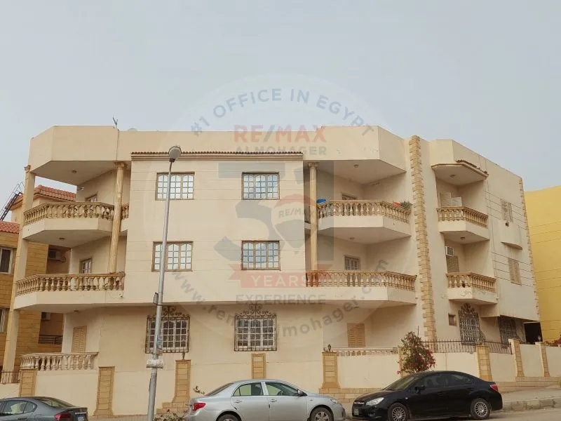 فيلا للبيع في التسعين الجنوبي