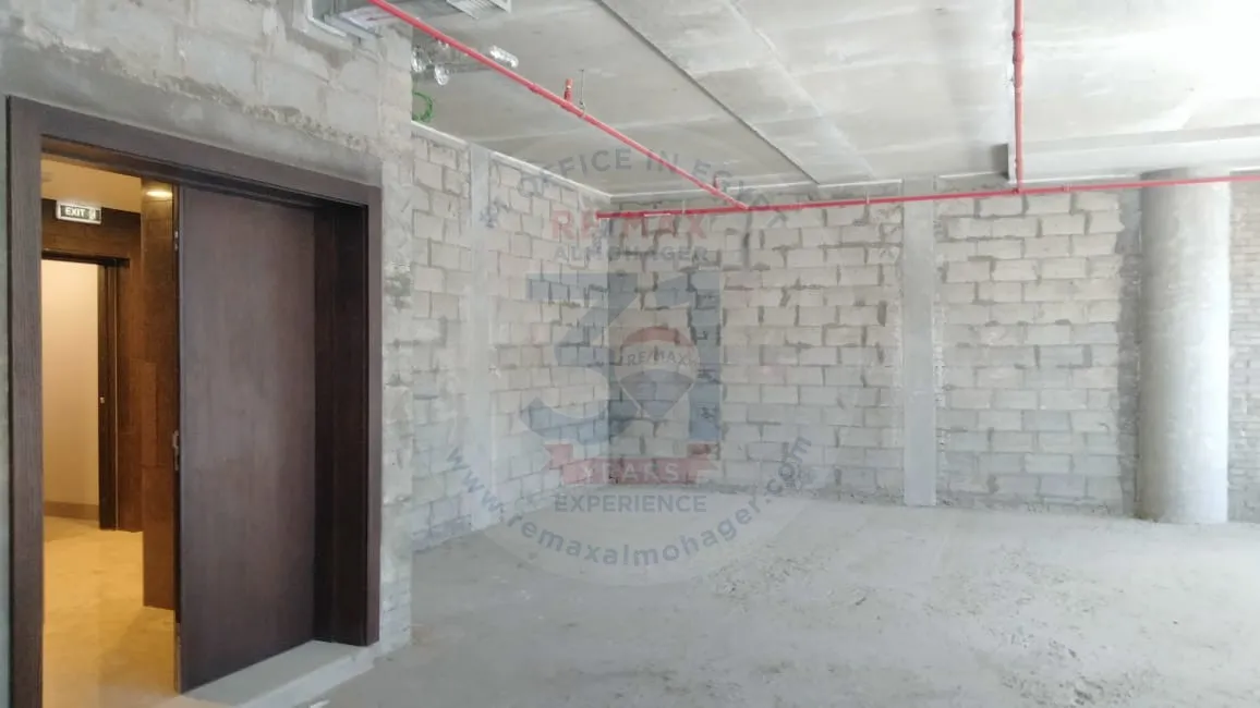 130 M Office for sale in Eastown