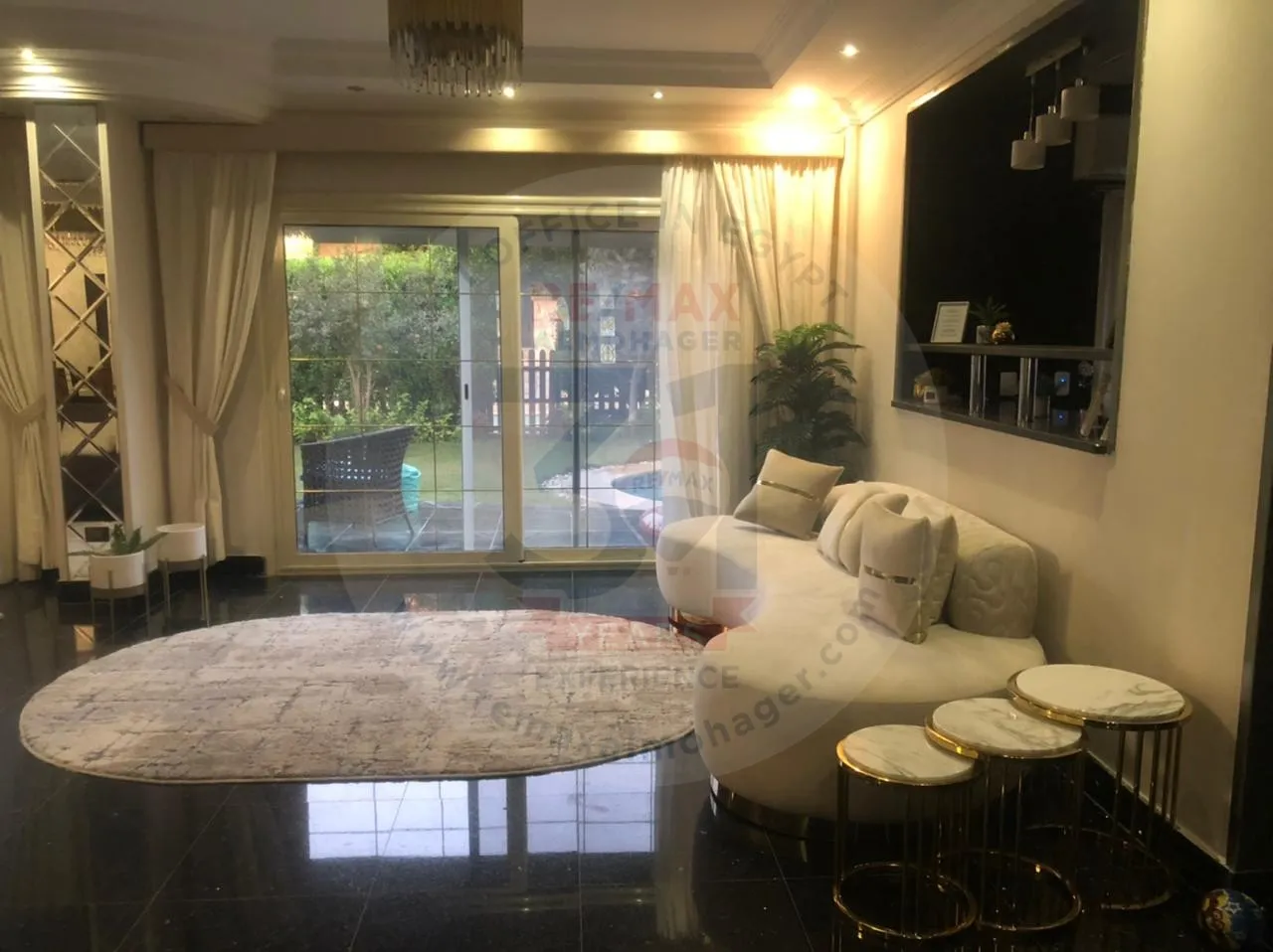 فيلا مفروشة للايجار فى ريفر ووك