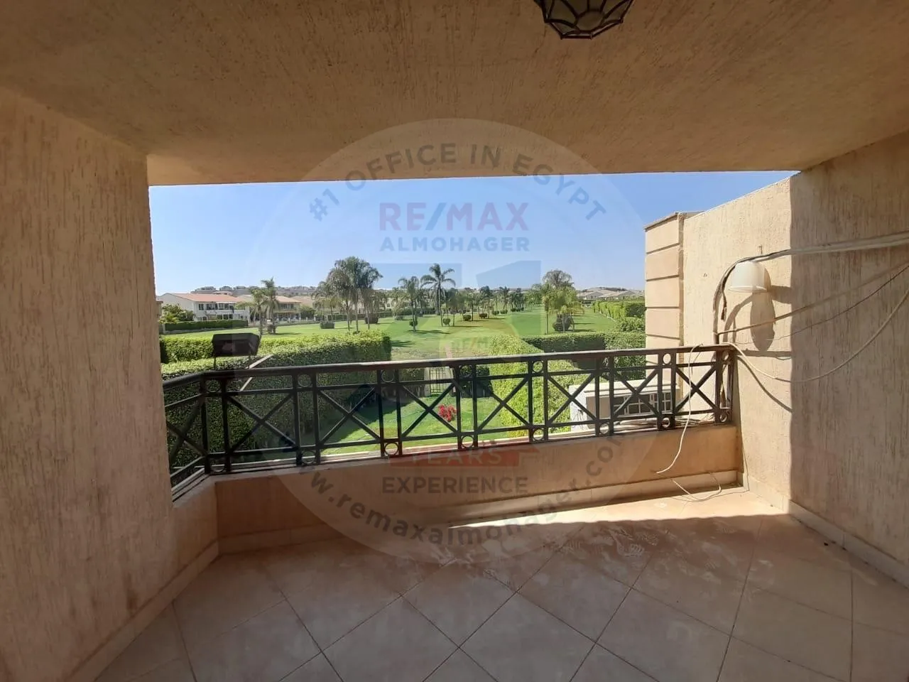 Villa for Sale in Sheikh Zayed