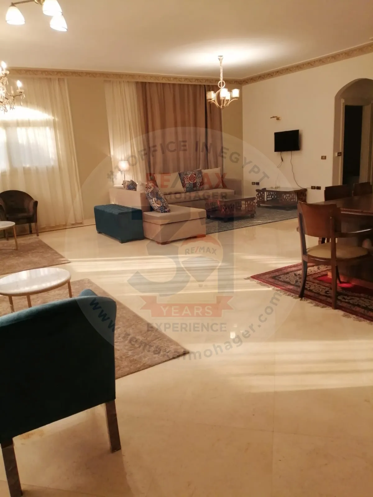 شقة للإيجار بحي الياسمين في الشيخ زايد 250م