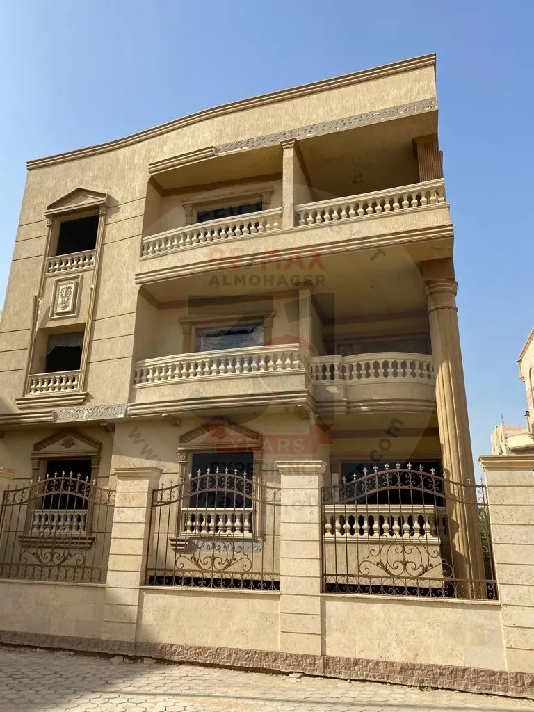 Semi-finished villa for sale in Al Nakhil