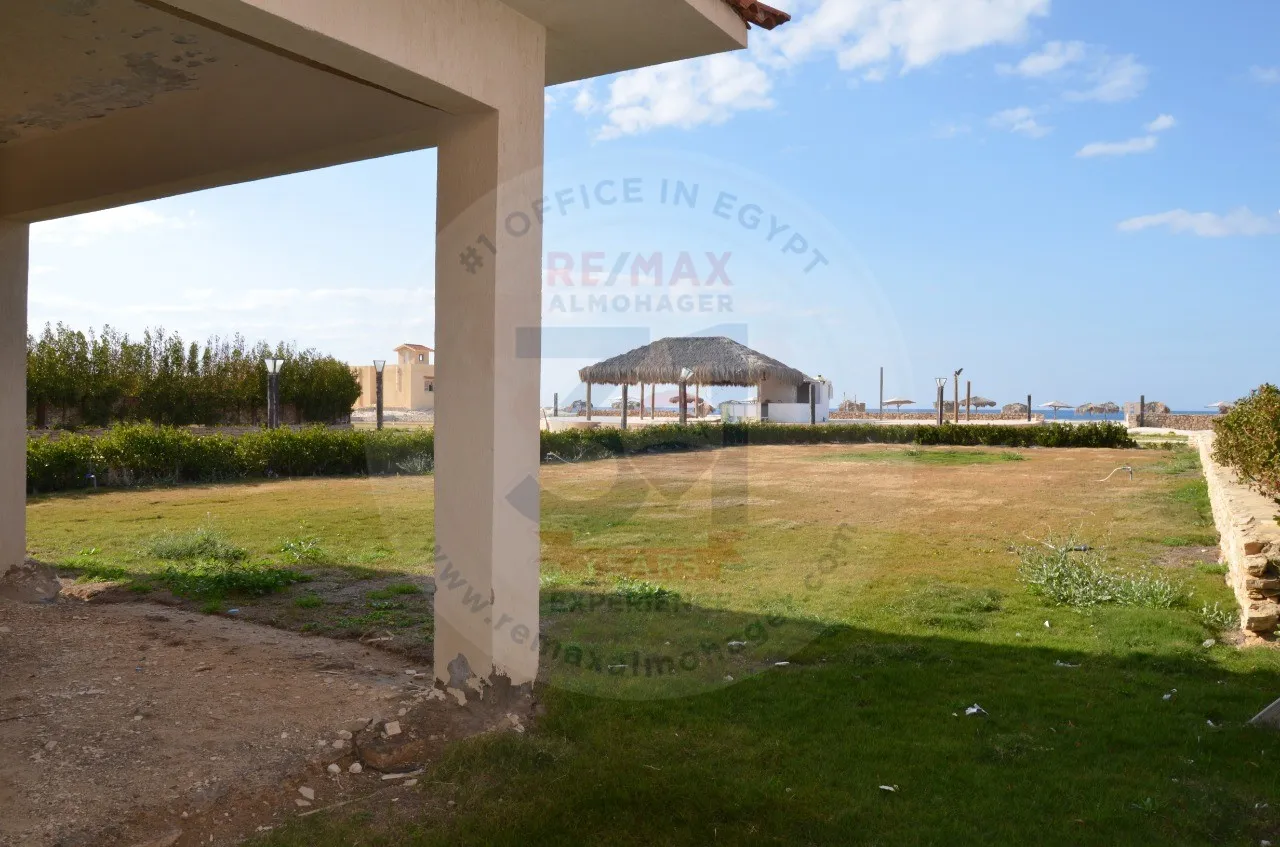 4 Bedrooms Villa for sale sea view