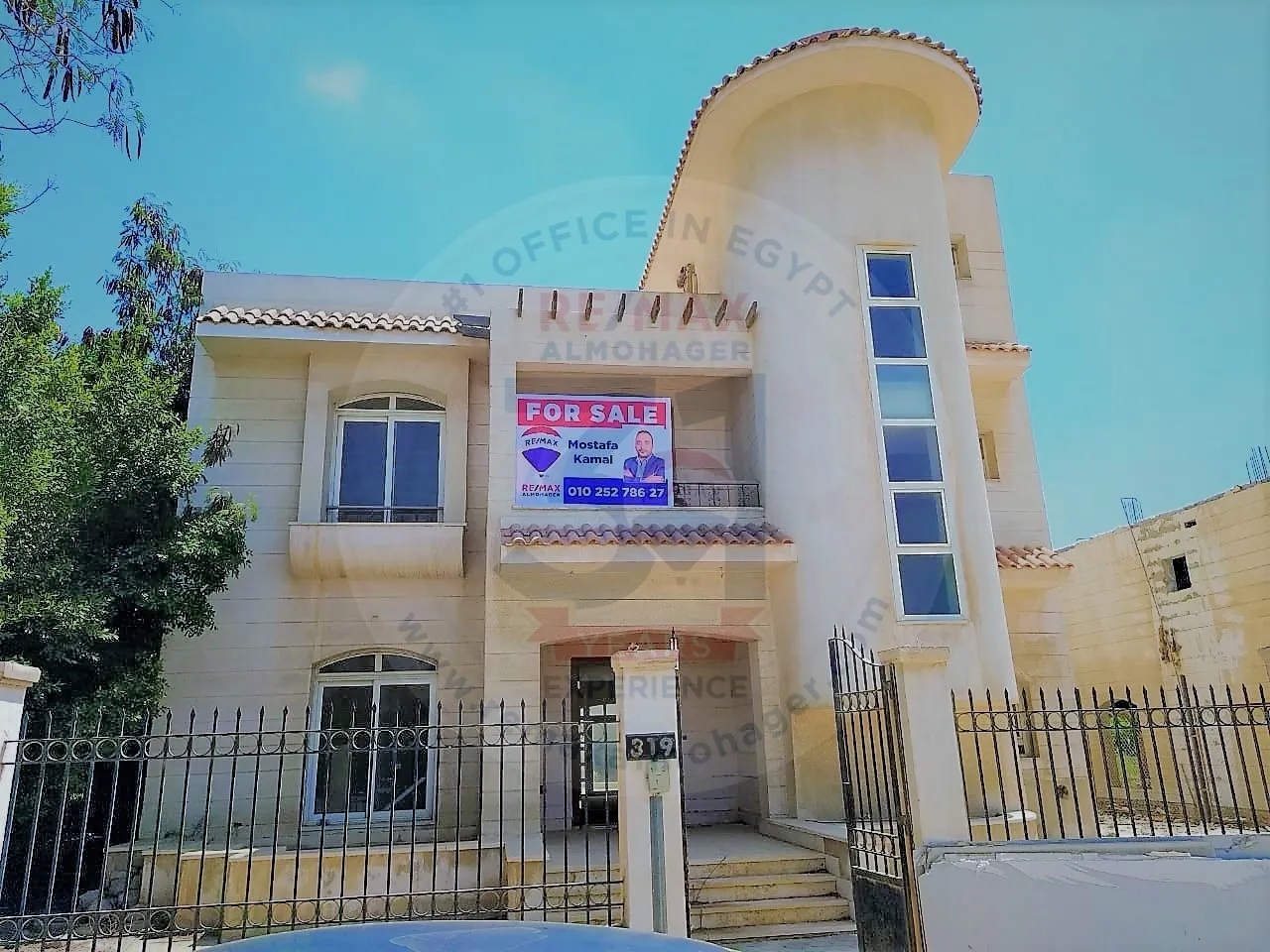 Standalone villa for sale in El Shorouk 800m