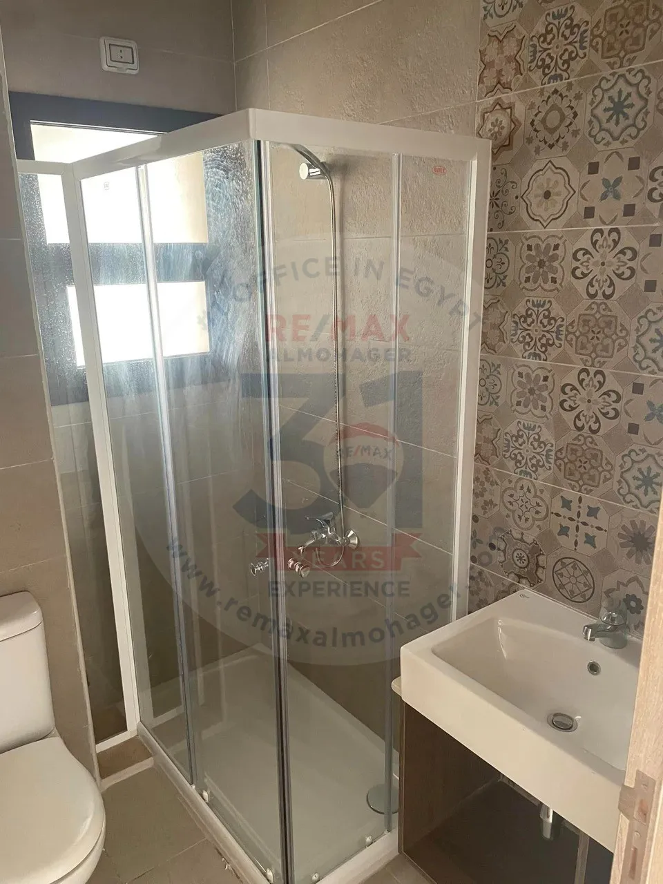 مشروع فيفث سكوير