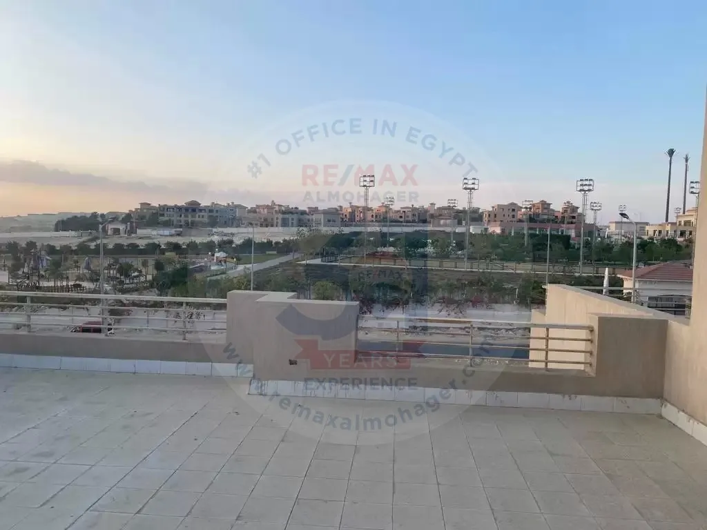 فيلا للبيع في بالم هيلز يقع بالم هيلز جولف اكستنشن في 6 أكتوبر- الجيزة
