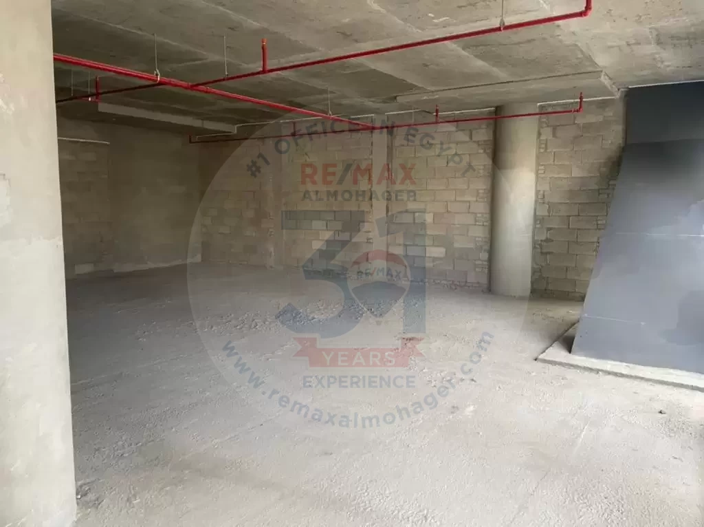 Office for rent in Eastown Compound New Cairo 129m