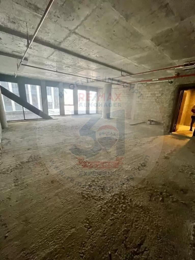 Office for rent in Eastown Compound New Cairo