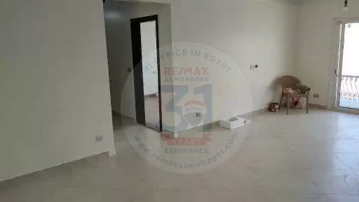 Apartment with garden for rent in New Cairo