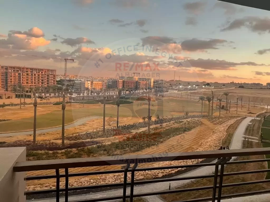 Apartment overlooking golf for sale in Uptown Cairo