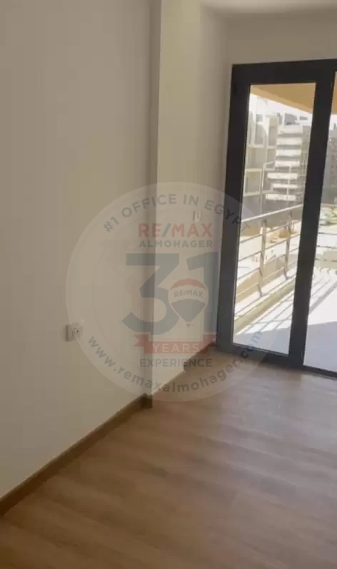 Apartment for sale in Fifth Square Compound 152m