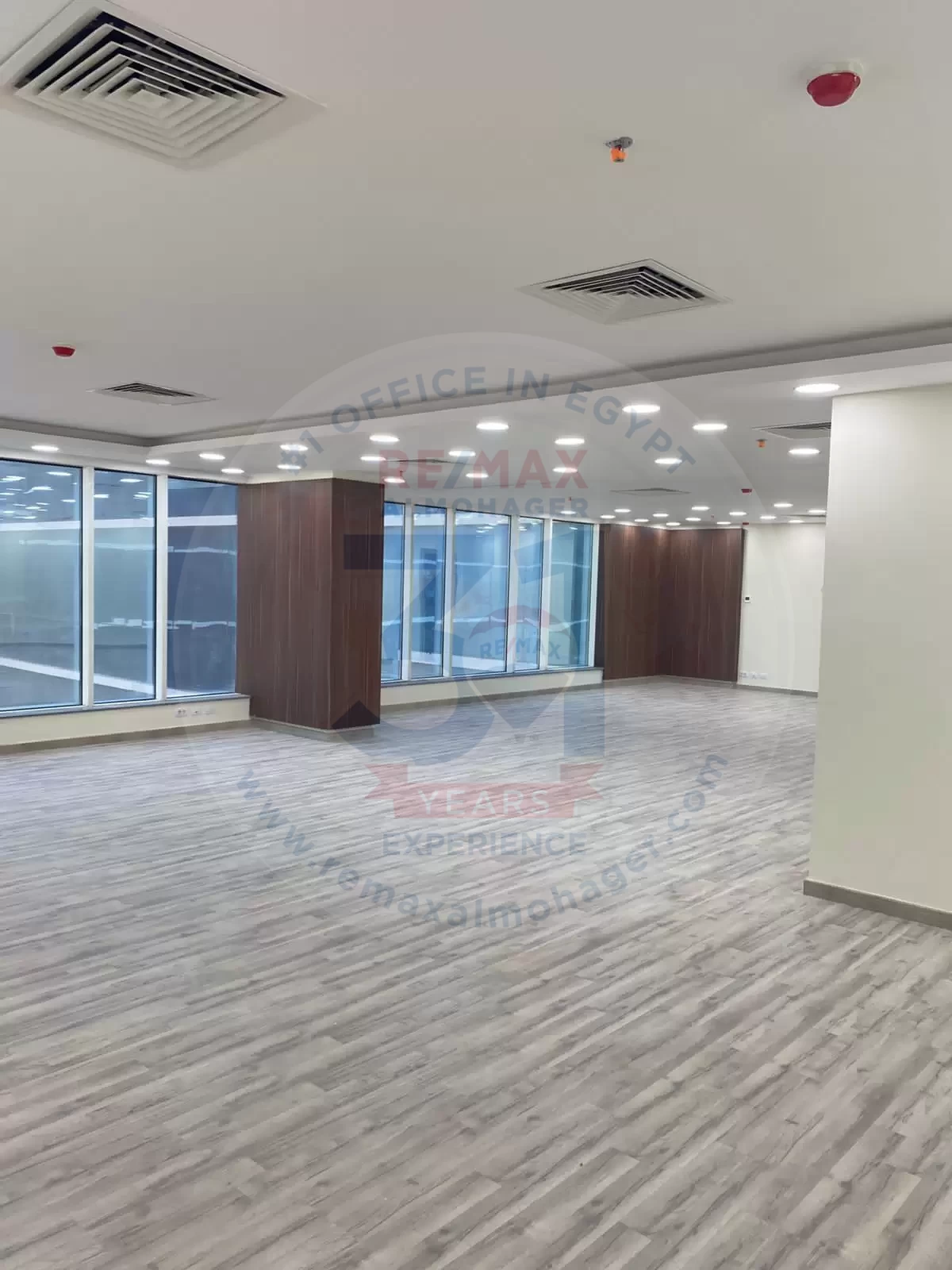 مكتب للايجار