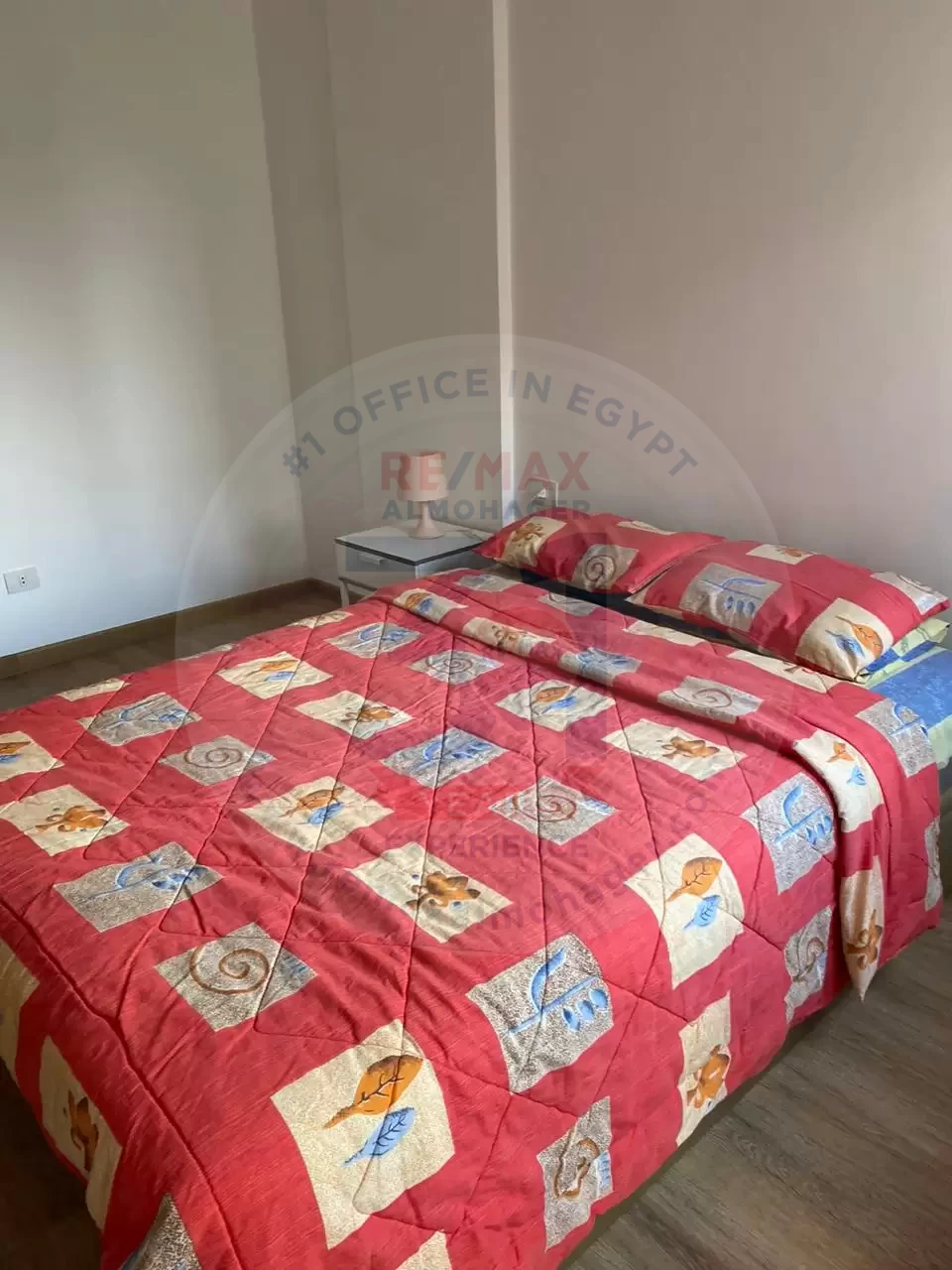 شقة للايجار في كموبند فيفث سكوير 3 نوم