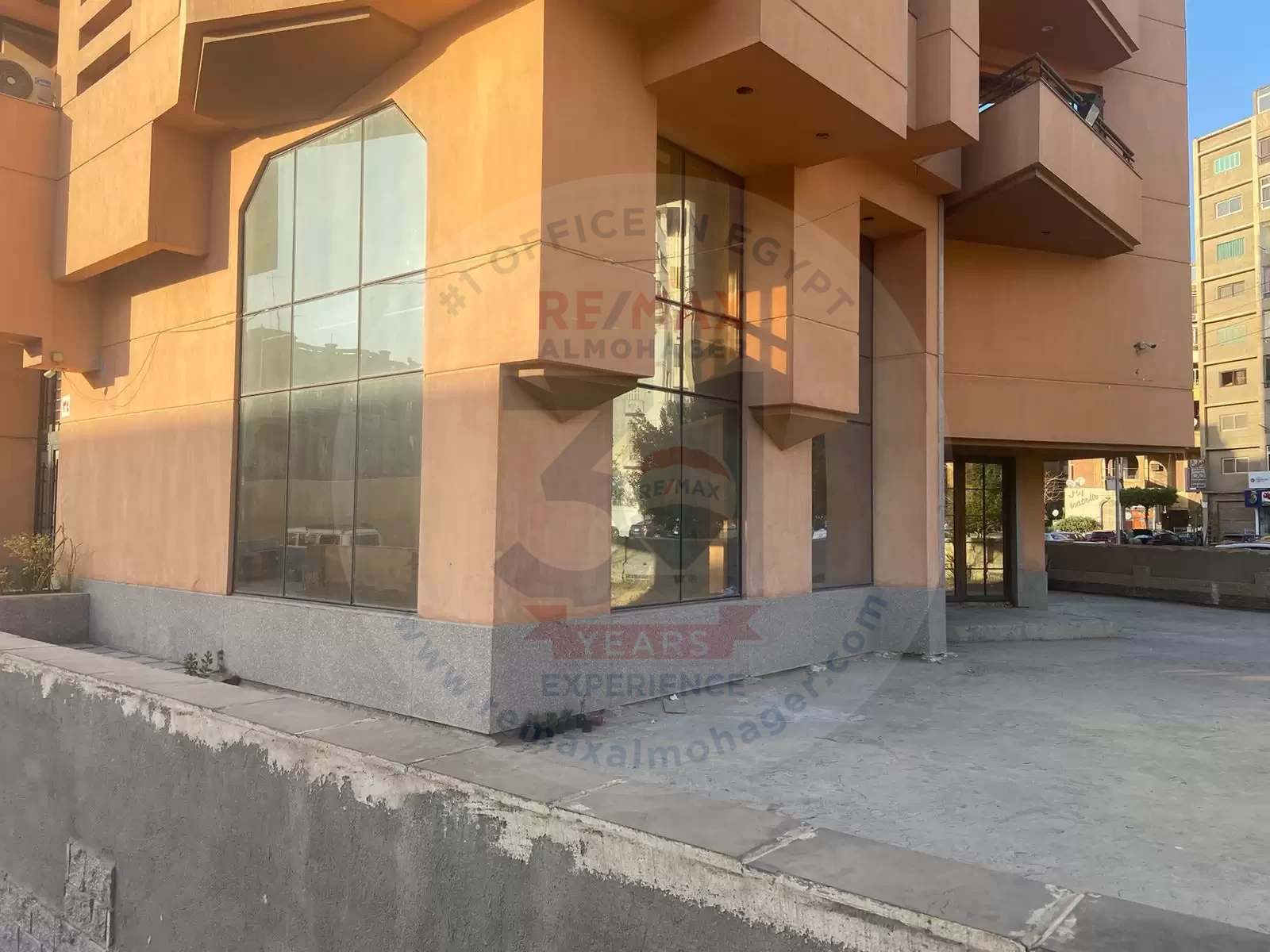 Commercial building for sale in Almaza, Heliopolis