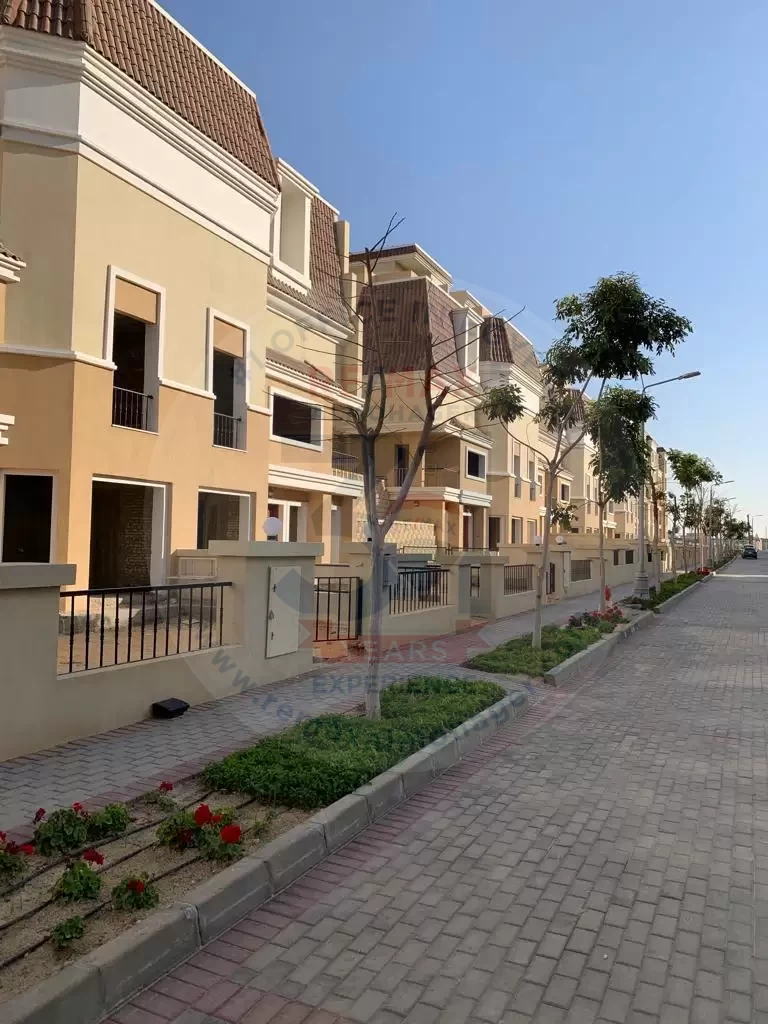 S Villa for Sale in Compound Sarai New Cairo 260m