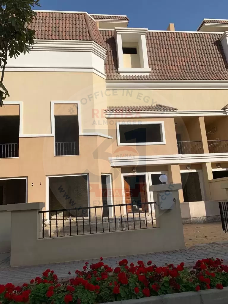 S Villa for Sale in Compound Sarai New Cairo 260m