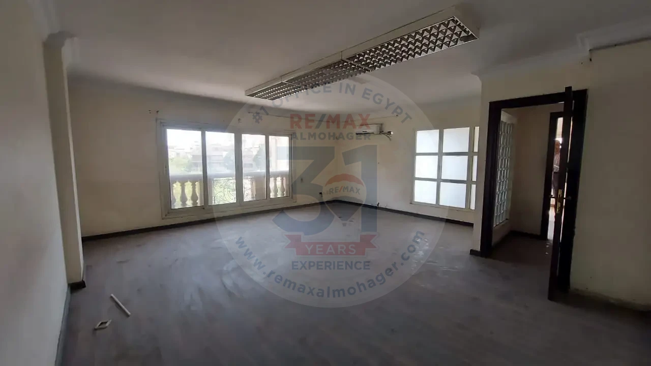 Administrative Office for Rent in New Maadi, 300 m