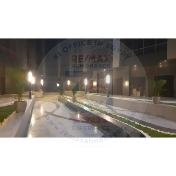 صيدلية للبيع بالتقسيط