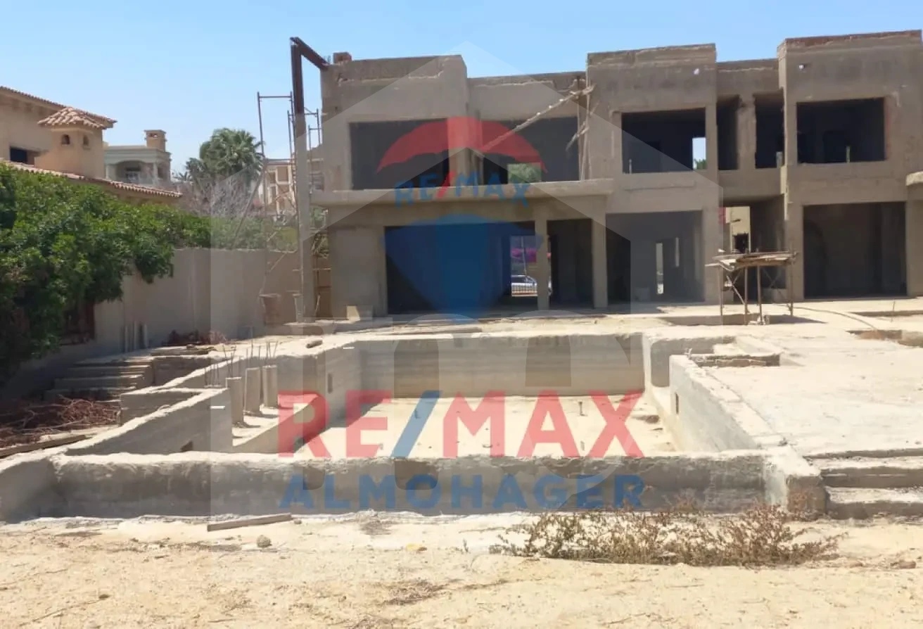 Luxurious Twin House with Private Pool and Scenic Views - City View
