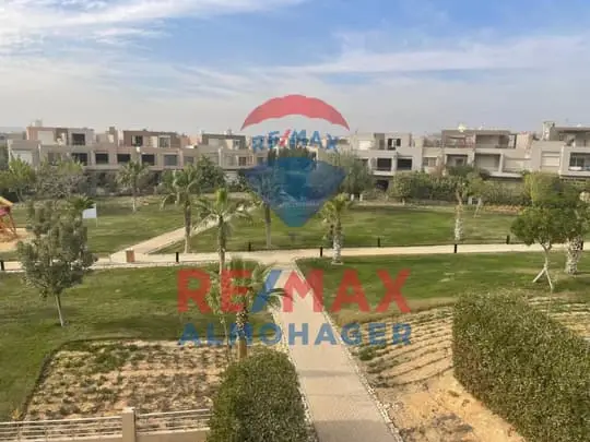 تاون هاوس أنيق كورنر – جولف اكستينشن بالم هيلز
