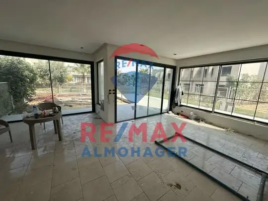 تصميم أنيق وموقع مميز في بالم هيلز