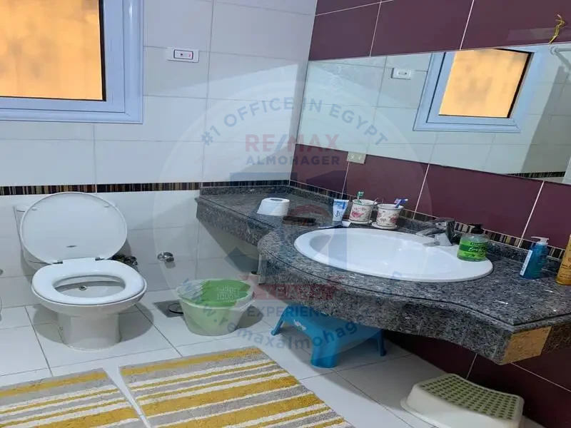 Designer furnished apartment rental First Settlement