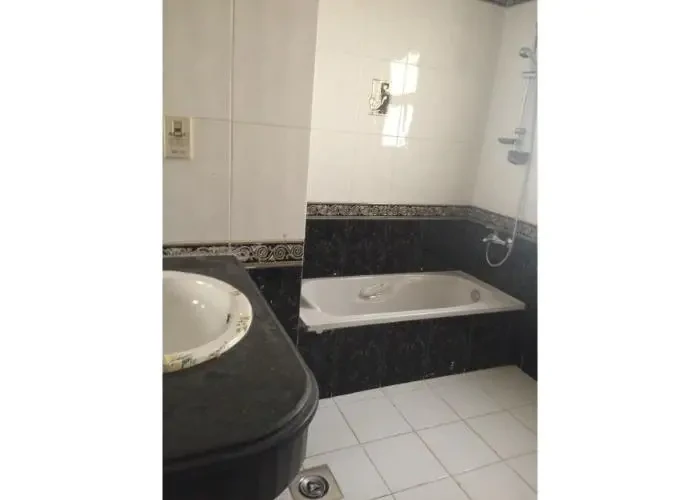 فيلا 4 غرف للبيع في الجزيره كومبوند