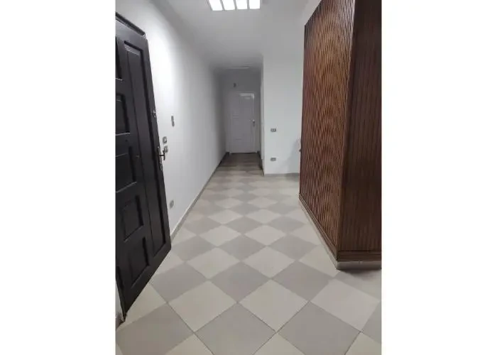 شقه للأيجار في مصر الجديده