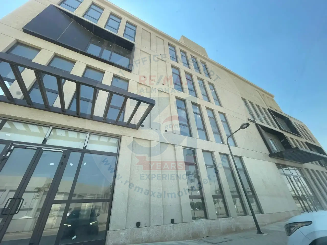 Office Building for rent in district 5 new cairo