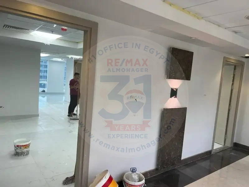 Office for rent in Fifth Settlement