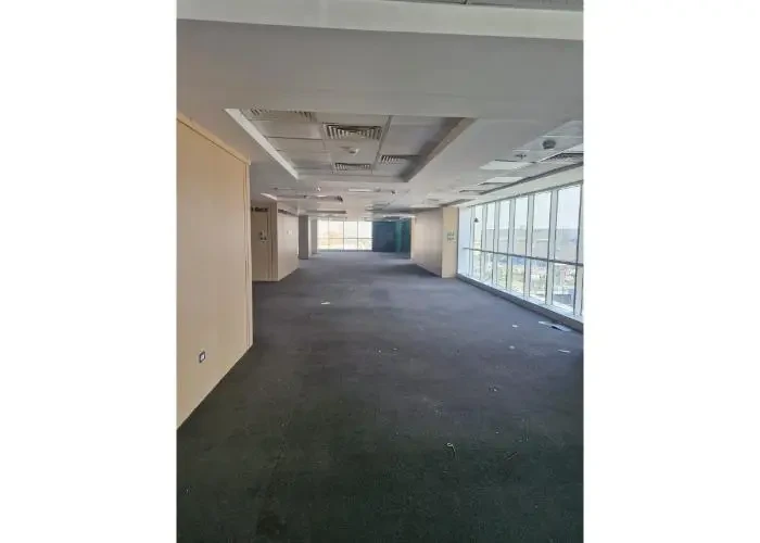 مقر أدارى للبيع في التسعين الشمالي