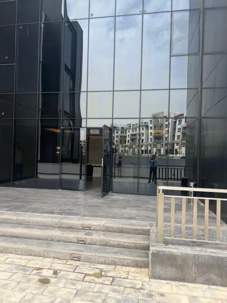 Administrative Office for Sale in Hyde Park – New Cairo