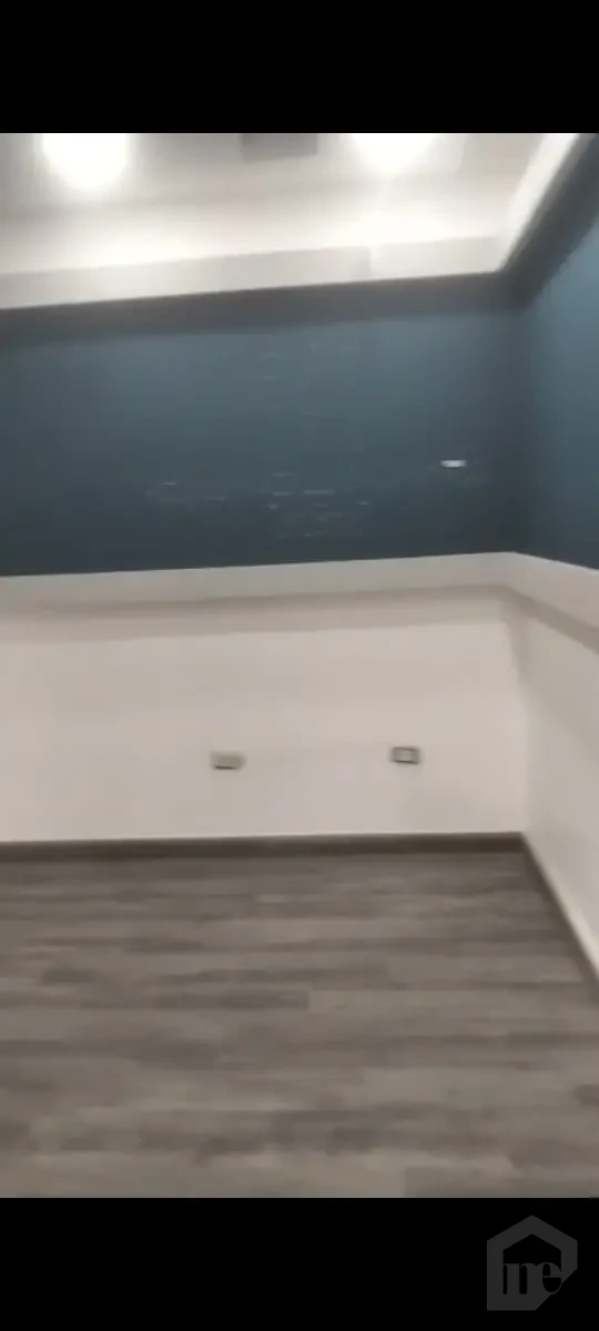 مكتب إداري مميز للإيجار في التسعين الجنوبي