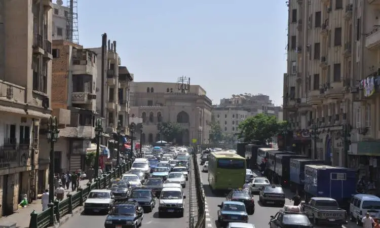 شارع الازهر الرئيسى  للبيع مبنى تجارى بالكامل