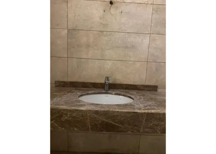 شقه 4 غرف للأيجار في ريجينتس بارك