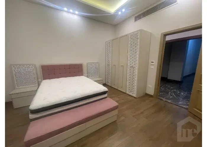 للأيجار في الديبلوماسيين