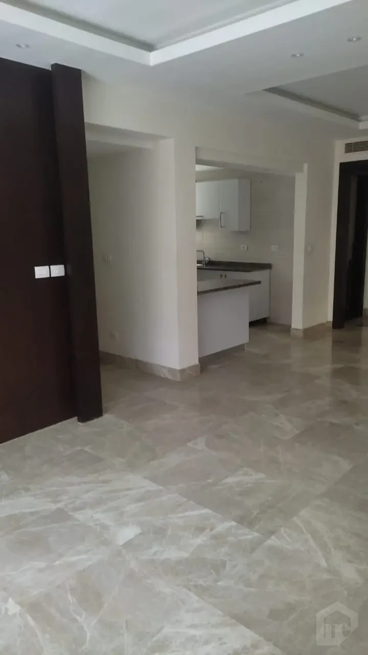 شقة للإيجار في كمبوند إيستاون