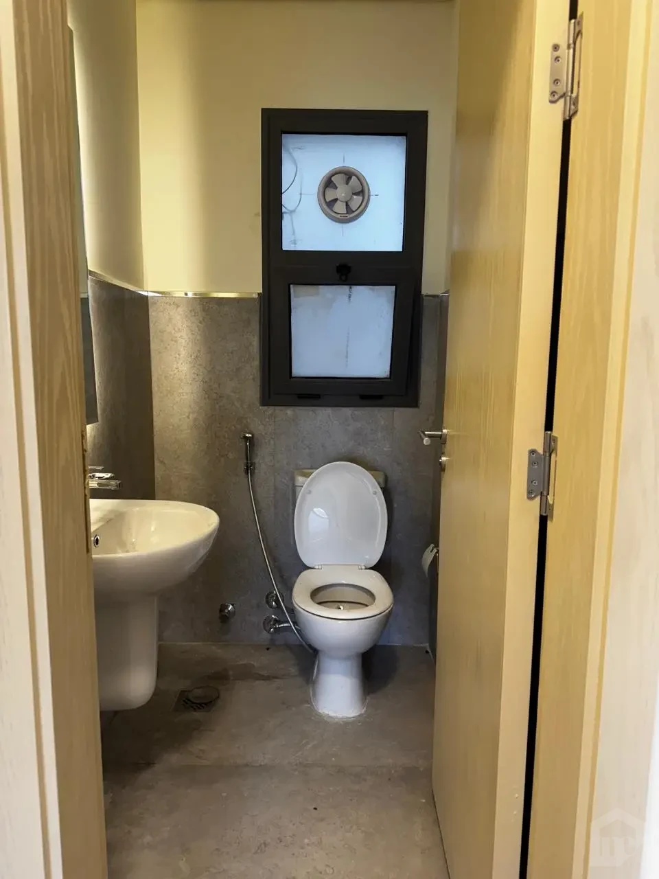 Fully Air-Conditioned Apartment for Rent – Eastown